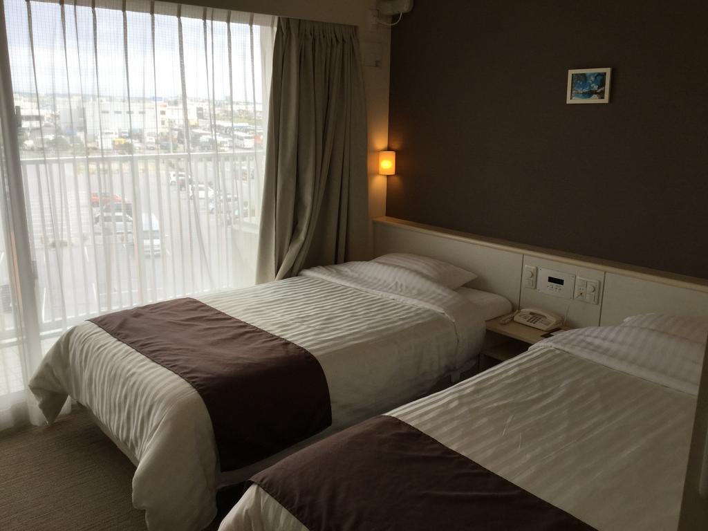 Hotel Gran View Garden Okinawa Tomigusuku Exteriör bild